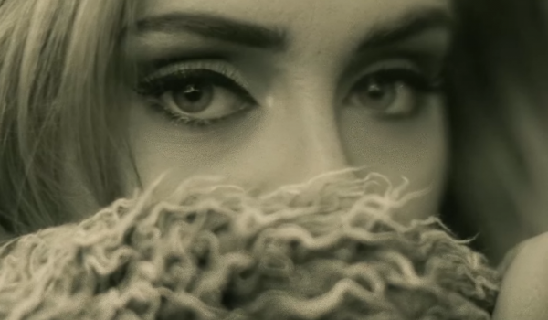 Adele Hello – Strepitoso Video Musicale e Ritorno con Album 25